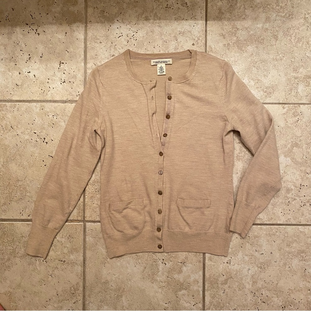 Women’s Banana Republic Tan Merino Wool Cardigan Size Small